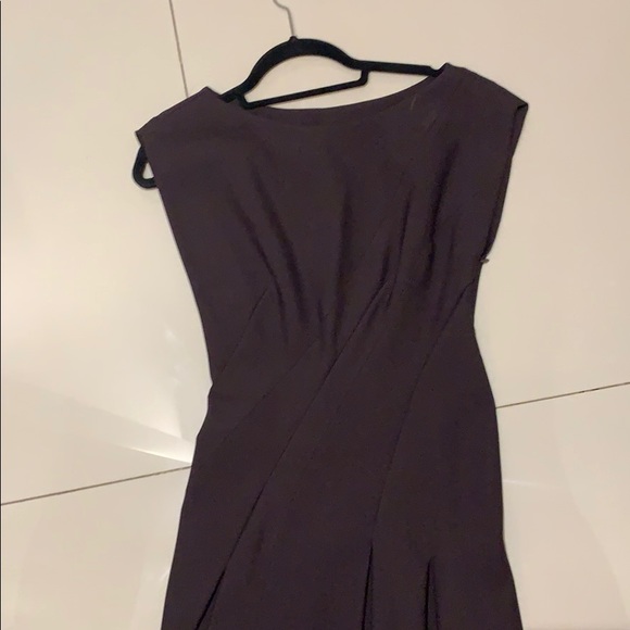 Never worn asymmetrical dress - Picture 4 of 6